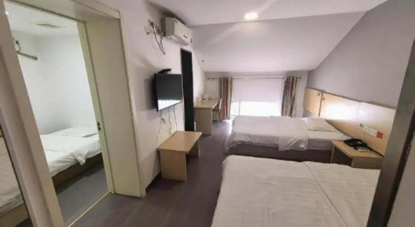 Bed in 7 Days Inn Tianjin Ancient Cultural Street Jinshiqiao Metro Station