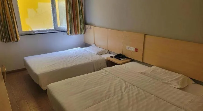 Bed in 7 Days Inn Tianjin Ancient Cultural Street Jinshiqiao Metro Station