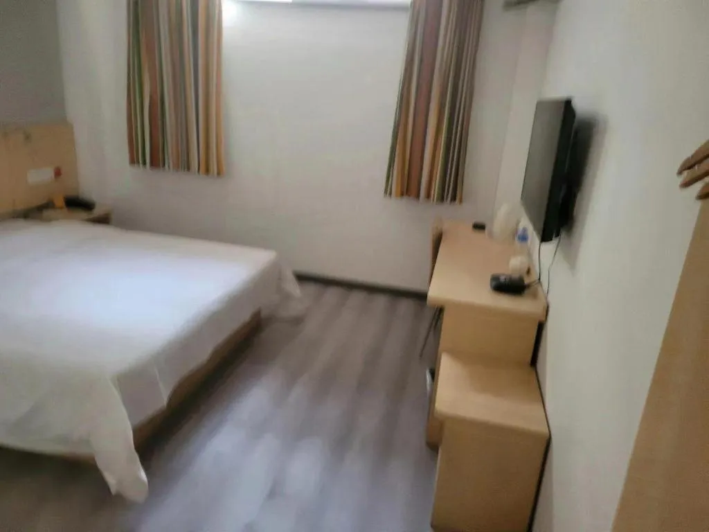 Bed in 7 Days Inn Tianjin Ancient Cultural Street Jinshiqiao Metro Station