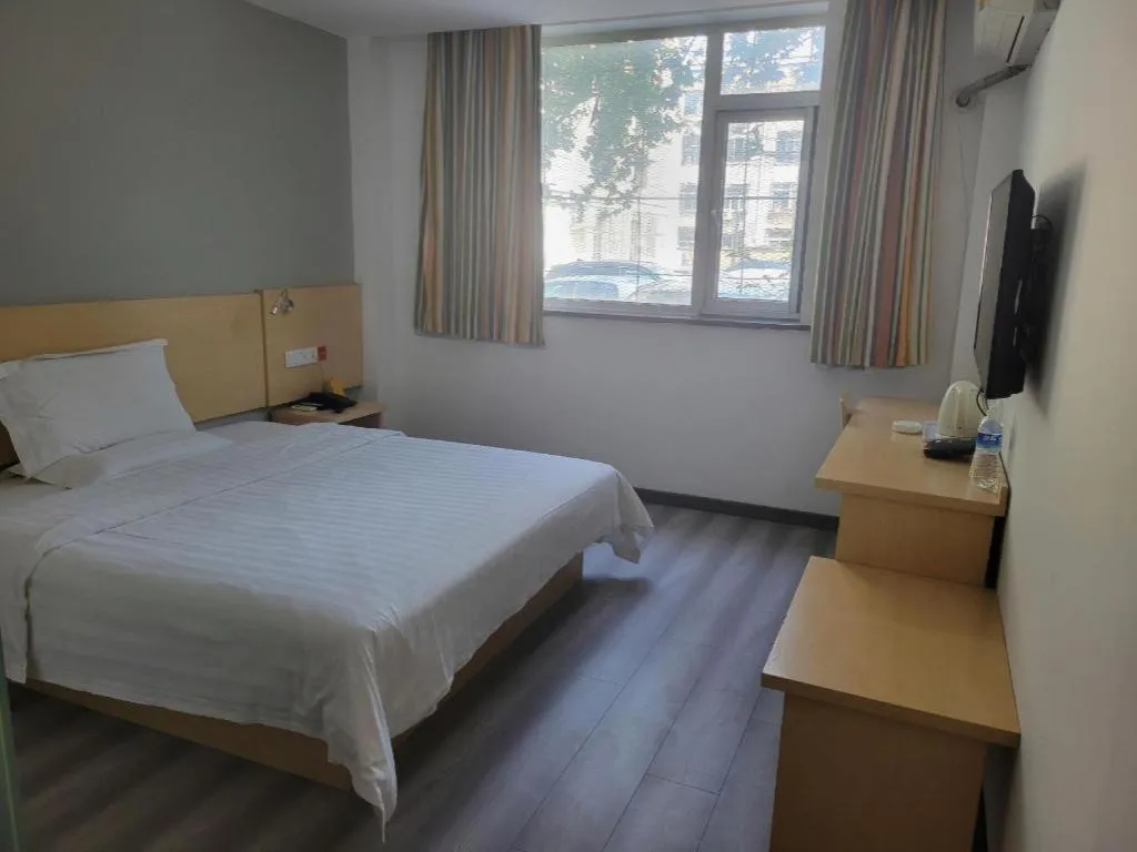 Bed in 7 Days Inn Tianjin Ancient Cultural Street Jinshiqiao Metro Station