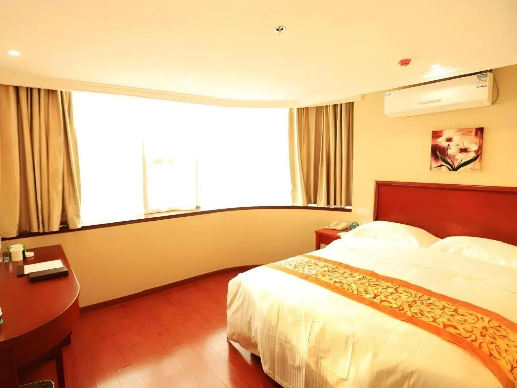 Bed in GreenTree Inn Nanjing Forestry University National Exhibition Center Express Hotel