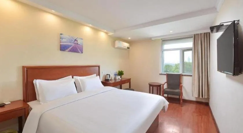 Bed in GreenTree Inn Nanjing Forestry University National Exhibition Center Express Hotel