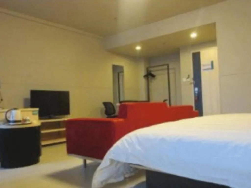 Bed in Jinjiang Inn Baotou Salaqi Railway Station