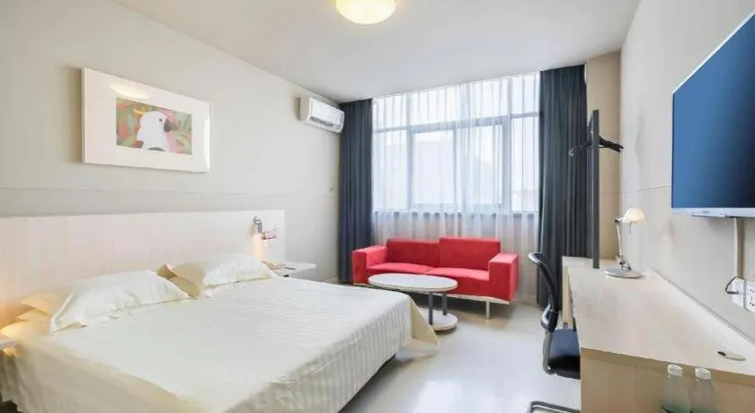 Bed in Jinjiang Inn Xuzhou Peixian Hancheng Road