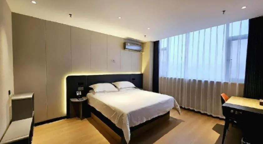 Bed in Jinjiang Inn Xuzhou Peixian Hancheng Road