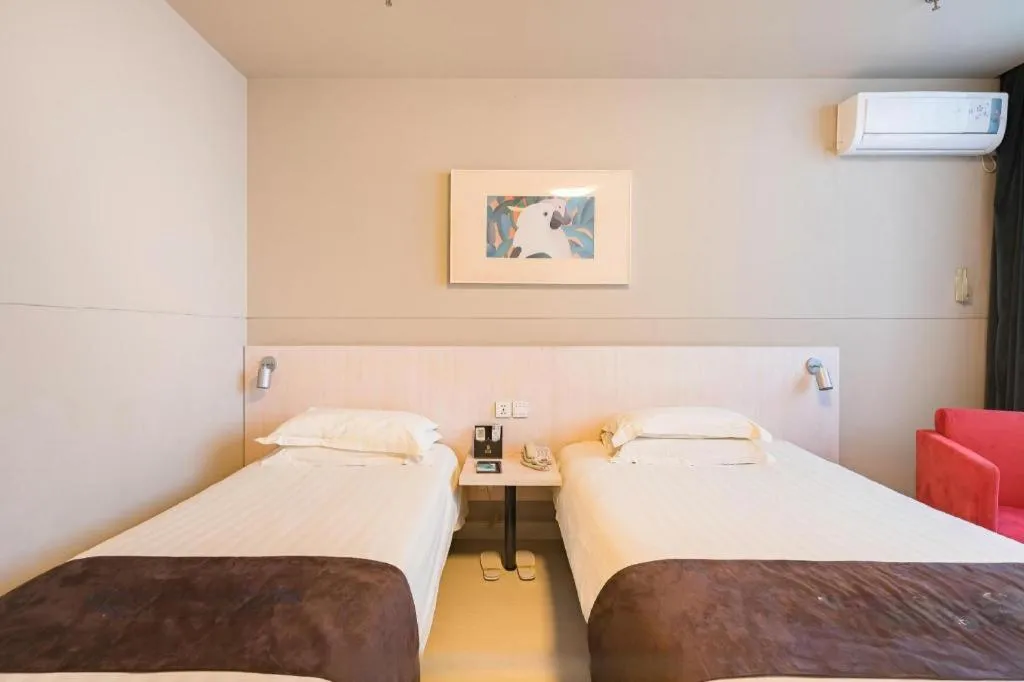 Bed in Jinjiang Inn Xuzhou Peixian Hancheng Road