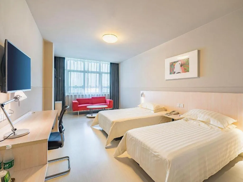 Bed in Jinjiang Inn Xuzhou Peixian Hancheng Road