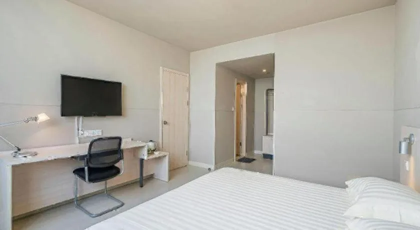 Bed in Jinjiang Inn Xuzhou Peixian Hancheng Road