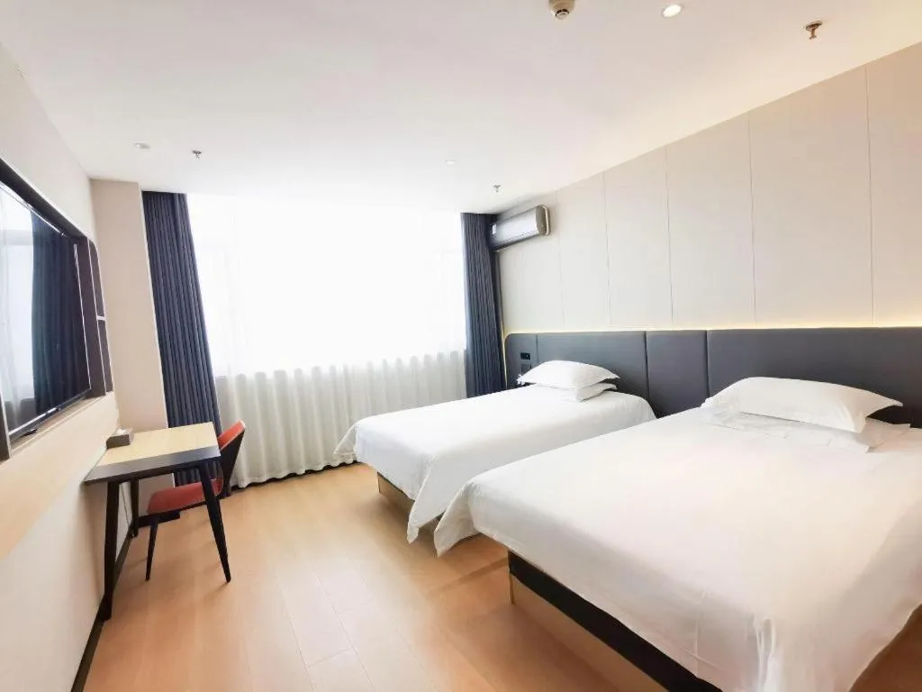 Bed in Jinjiang Inn Xuzhou Peixian Hancheng Road