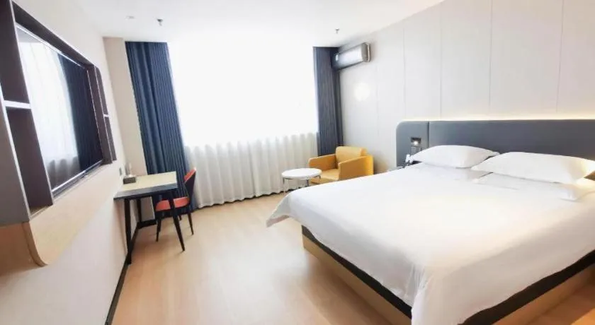 Bed in Jinjiang Inn Xuzhou Peixian Hancheng Road