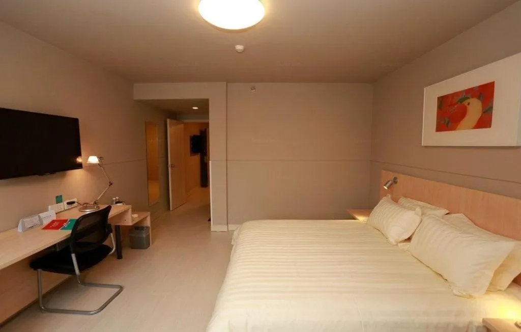 Bed in Jinjiang Inn Hotel Tianjin Xinkai Road Branch