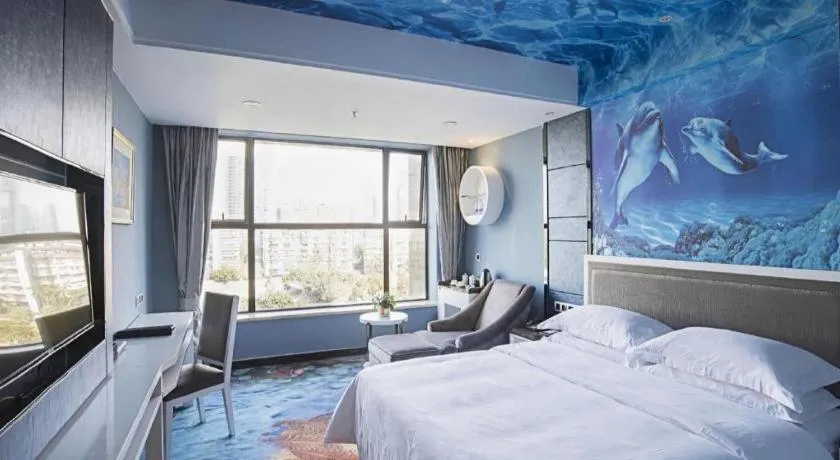 Bed in Guangzhou Rongjin hotel