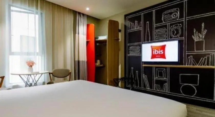 Bed in ibis Xi'an First Gaoxin RD