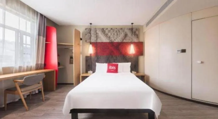 Bed in ibis Xi'an First Gaoxin RD