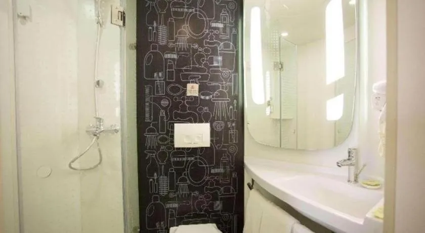 ibis Xi'an First Gaoxin RD