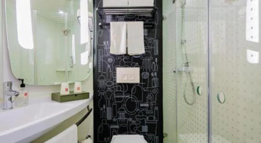 ibis Xi'an First Gaoxin RD