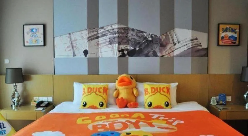 Bed in CITIC Jinling Hotel