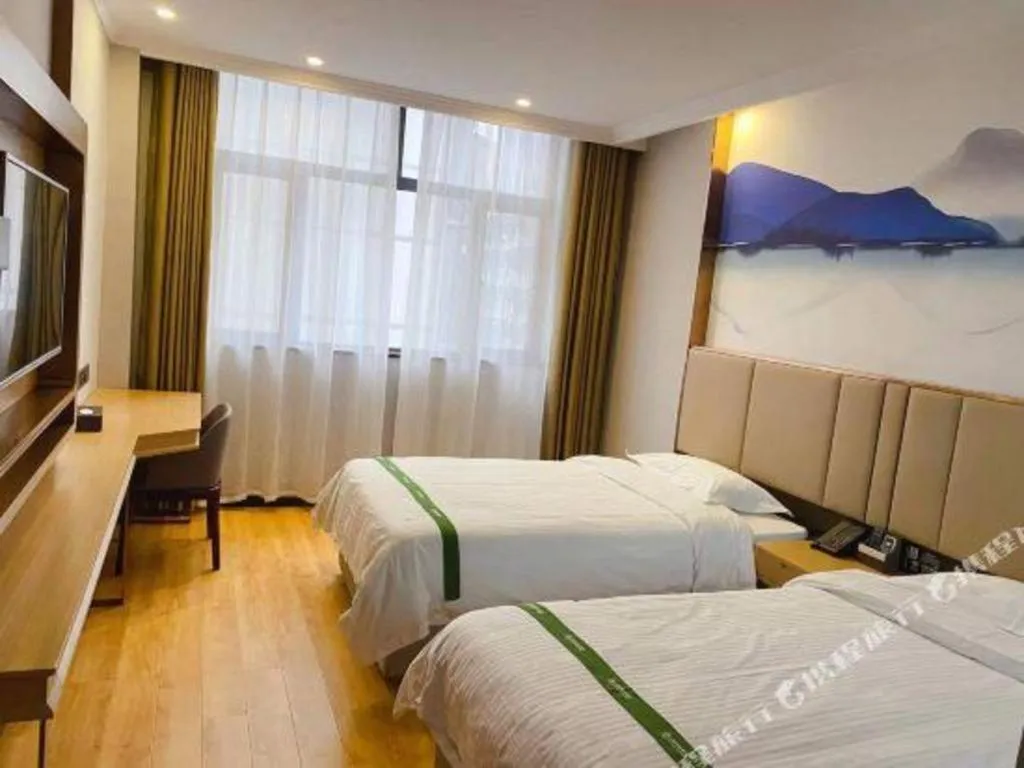 Bed in GreenTree Inn XuZhou PiZhou Dayunhe Decorative city PiXin(N) Road Express Hotel
