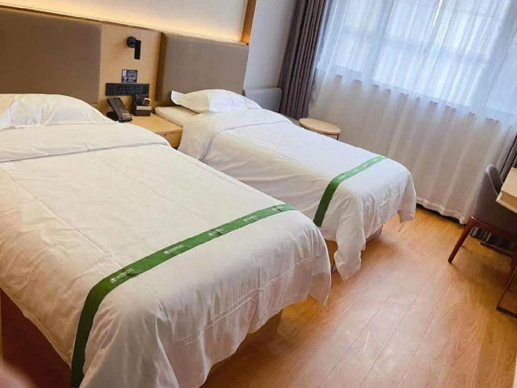 Bed in GreenTree Inn XuZhou PiZhou Dayunhe Decorative city PiXin(N) Road Express Hotel