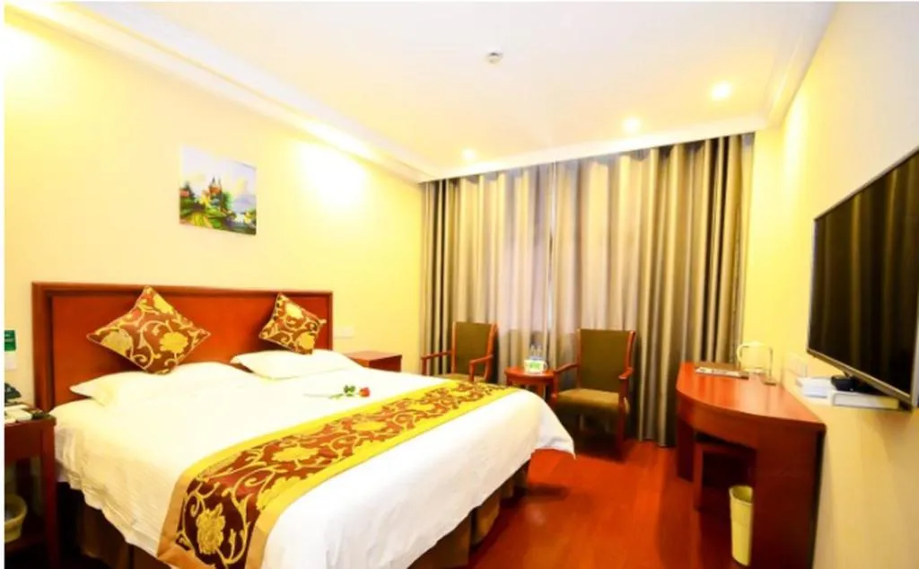 Bed in GreenTree Inn XuZhou PiZhou Dayunhe Decorative city PiXin(N) Road Express Hotel