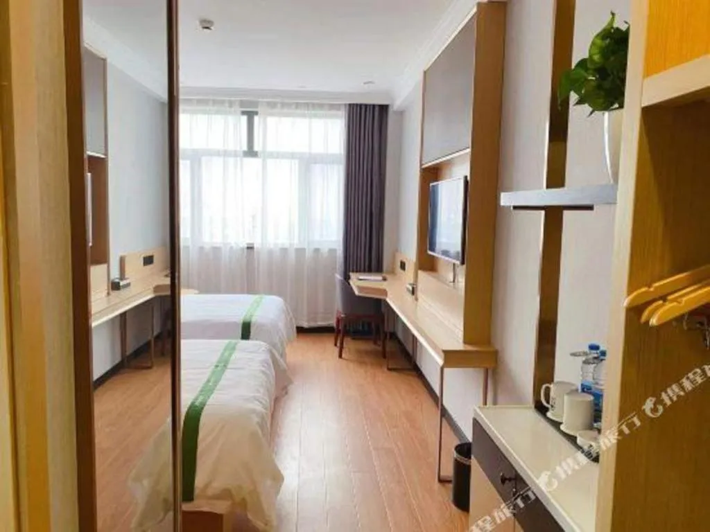 Bed in GreenTree Inn XuZhou PiZhou Dayunhe Decorative city PiXin(N) Road Express Hotel