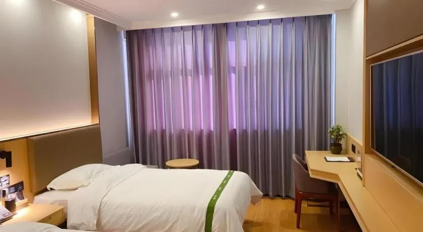 Bed in GreenTree Inn XuZhou PiZhou Dayunhe Decorative city PiXin(N) Road Express Hotel