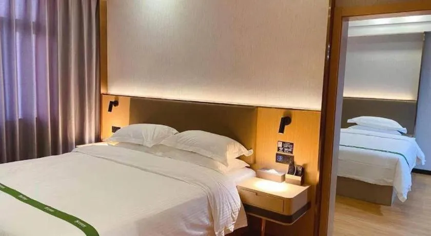 Bed in GreenTree Inn XuZhou PiZhou Dayunhe Decorative city PiXin(N) Road Express Hotel