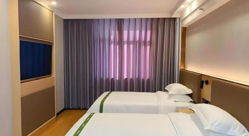 Bed in GreenTree Inn XuZhou PiZhou Dayunhe Decorative city PiXin(N) Road Express Hotel