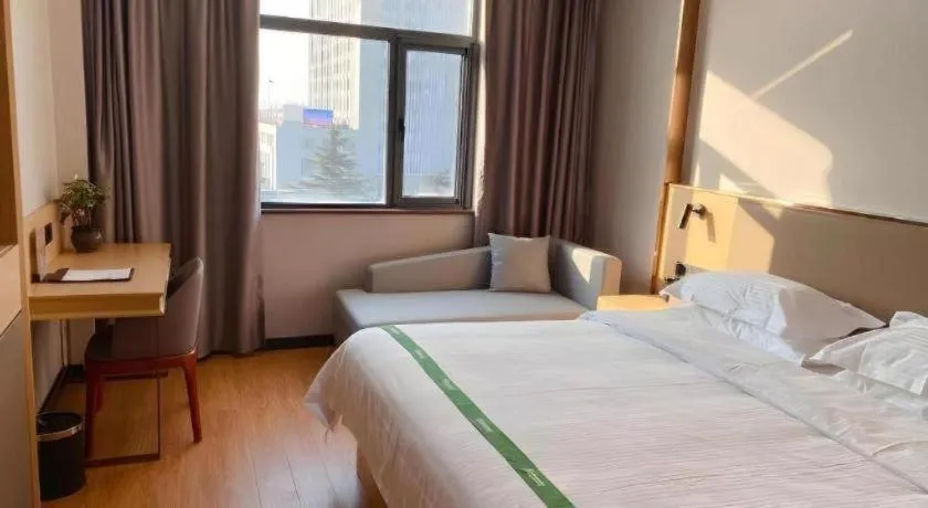 Bed in GreenTree Inn XuZhou PiZhou Dayunhe Decorative city PiXin(N) Road Express Hotel