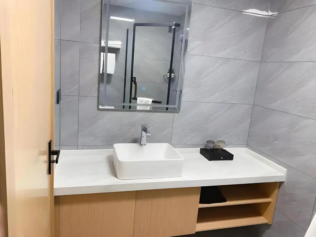 GreenTree Inn XuZhou PiZhou Dayunhe Decorative city PiXin(N) Road Express Hotel