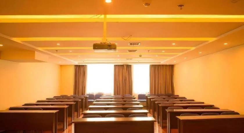 GreenTree Inn Fuyang Yijing International North Business