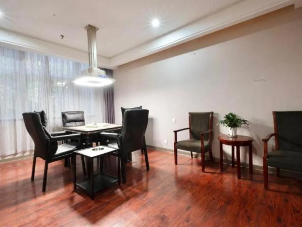 GreenTree Inn Fuyang Yijing International North Business