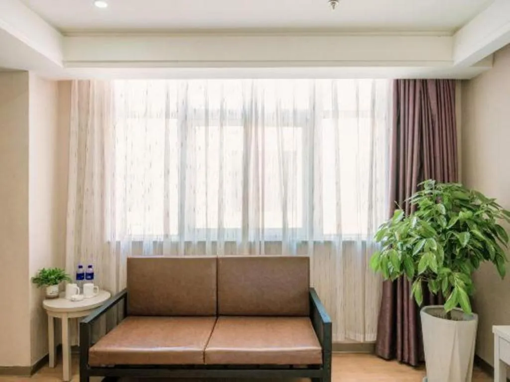 GreenTree Inn Fuyang Yijing International North Business