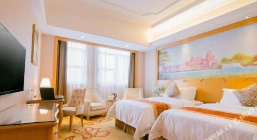 Bed in Vienna International Shenzhen Tianan Digital City