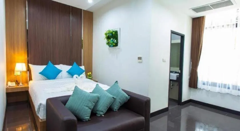 Bed in Thanburi Hotel