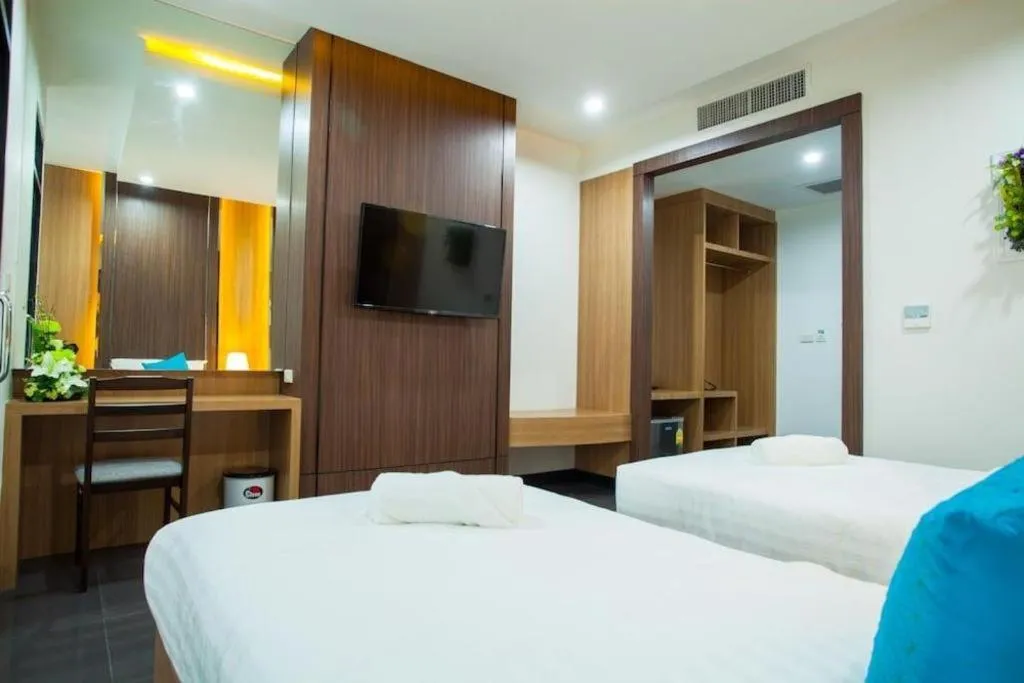 Bed in Thanburi Hotel