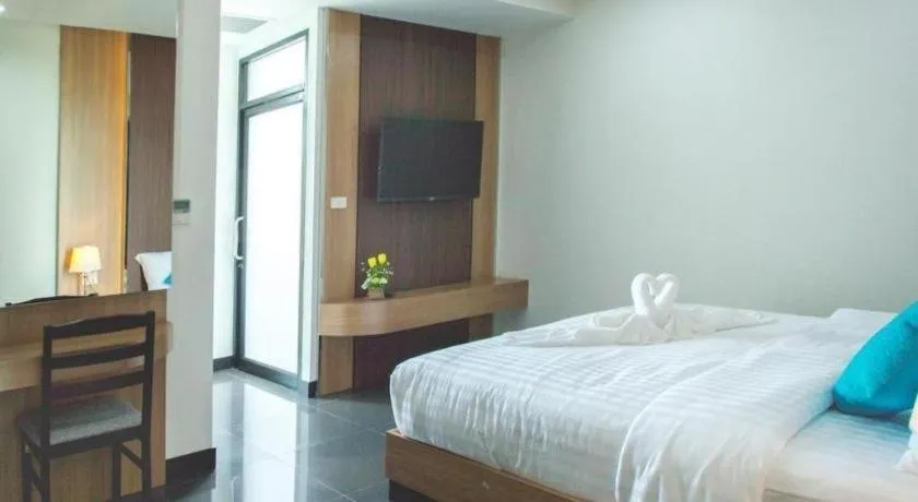 Bed in Thanburi Hotel
