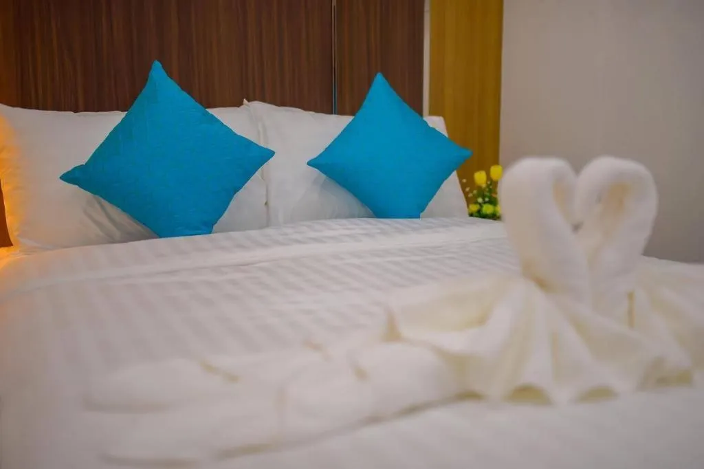 Bed in Thanburi Hotel