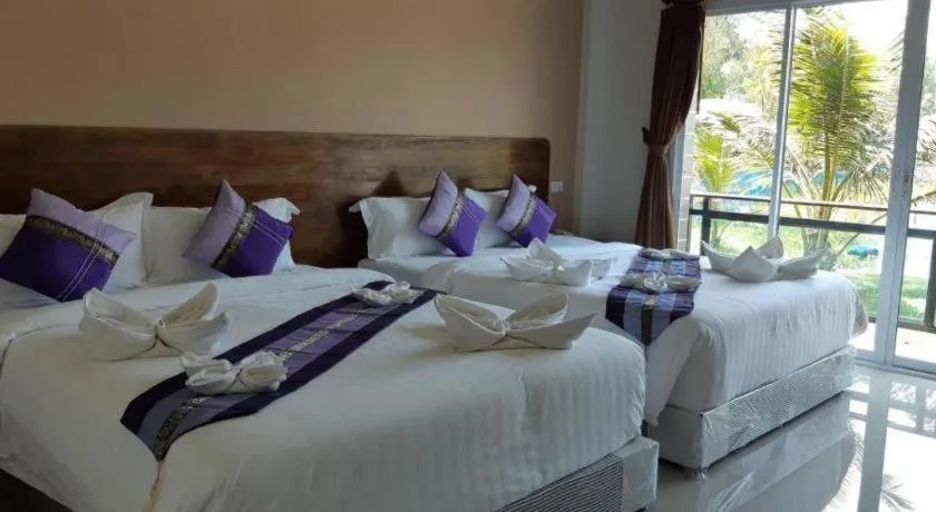 Bed in Hadthong Resort