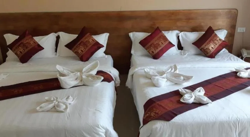 Bed in Hadthong Resort
