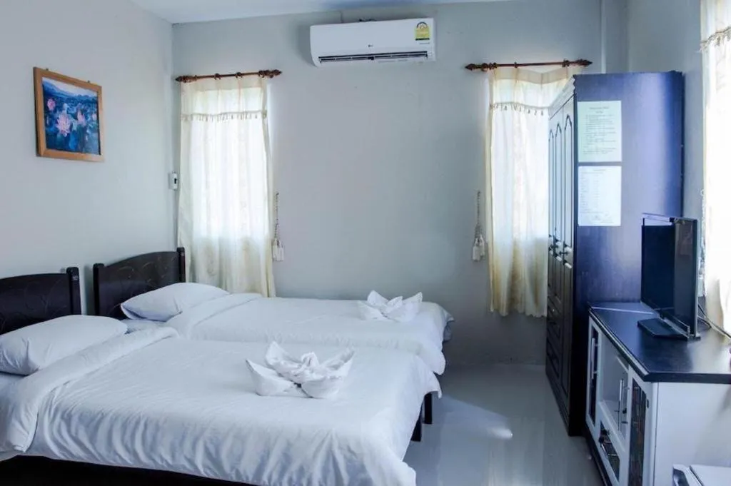 Bed in Hadthong Resort