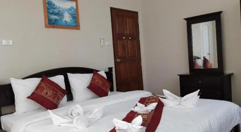 Bed in Hadthong Resort