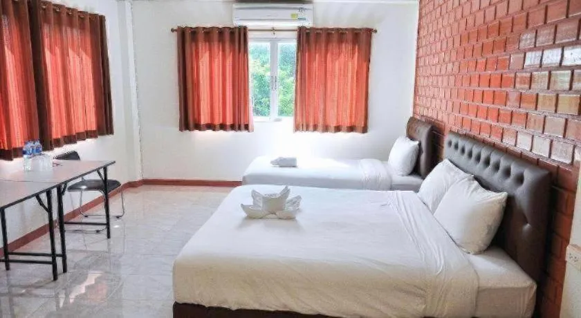 Bed in Bussarakam Place Hotel