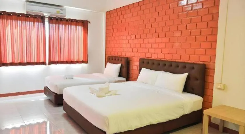 Bed in Bussarakam Place Hotel