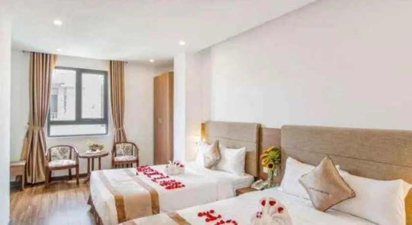 Bed in Ngoc Lan Hotel Da Nang
