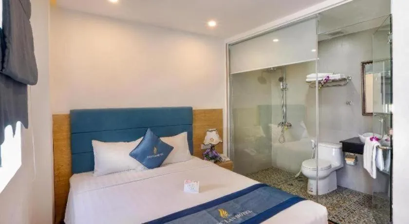 Bed in Ngoc Lan Hotel Da Nang