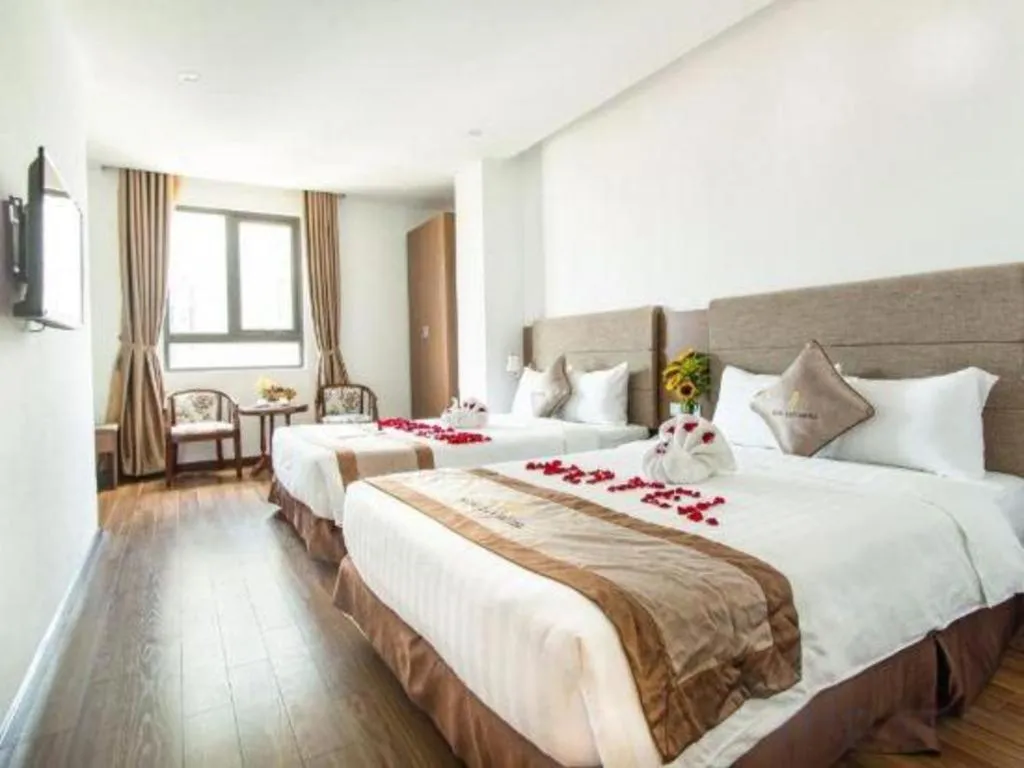 Bed in Ngoc Lan Hotel Da Nang