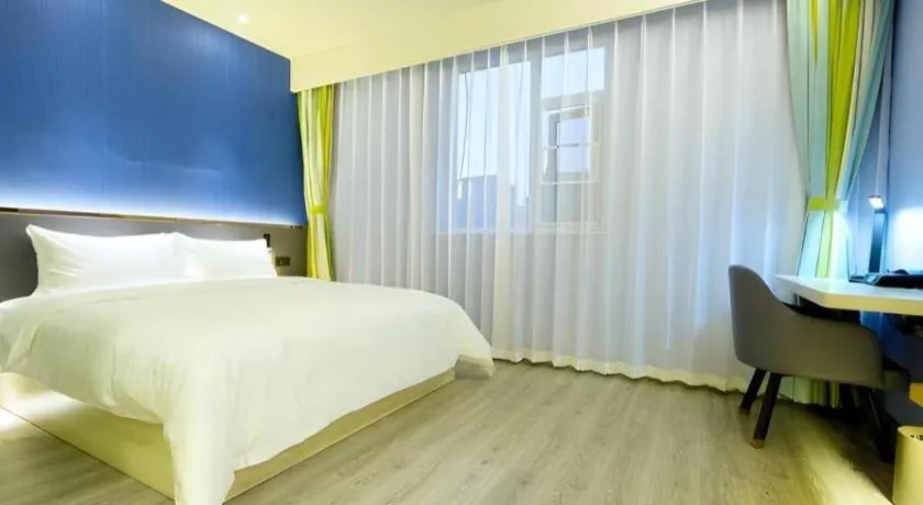 Bed in ibis Styles Beijing Capital Airport Hotel