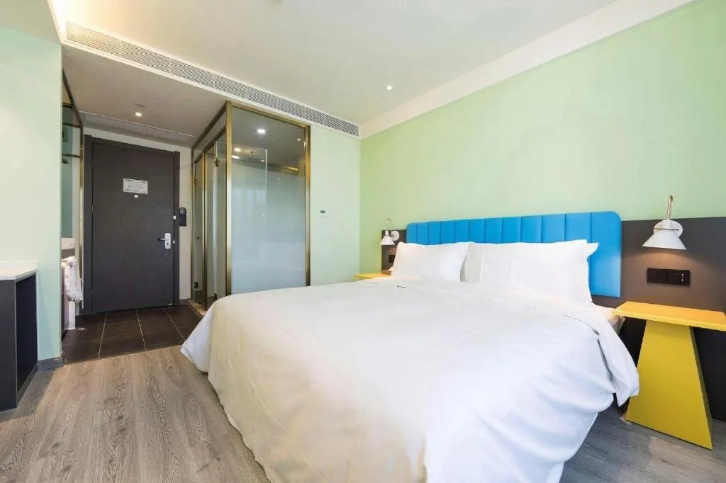 Bed in ibis Styles Beijing Capital Airport Hotel