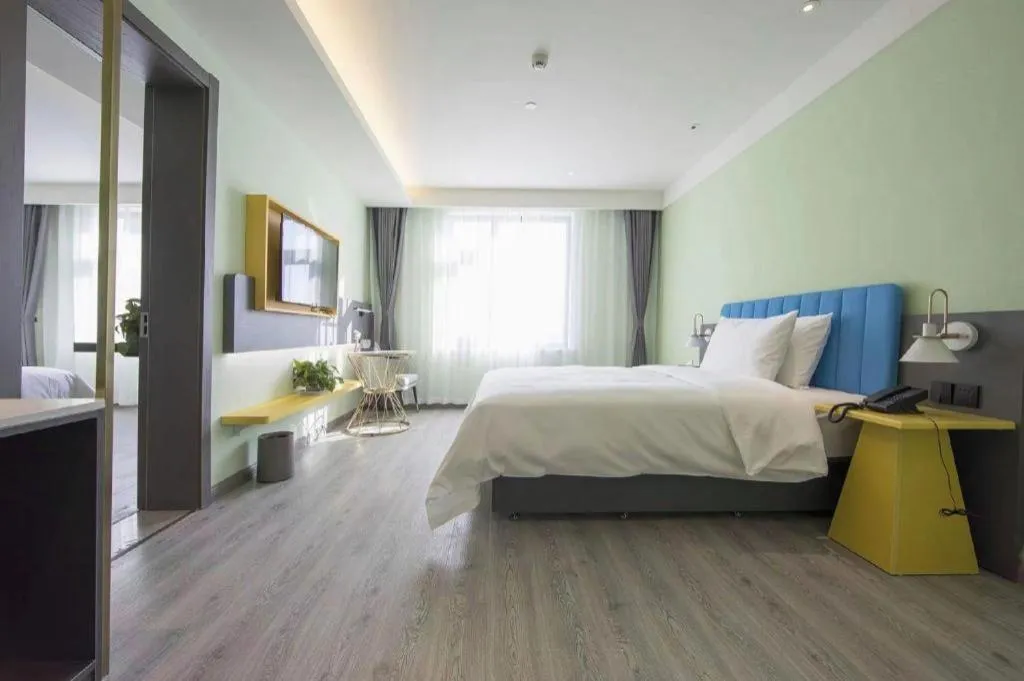 Bed in ibis Styles Beijing Capital Airport Hotel